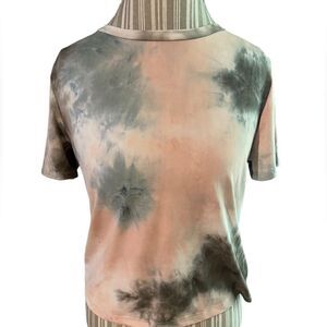 Wallflower size medium tee excellent condition new never worn